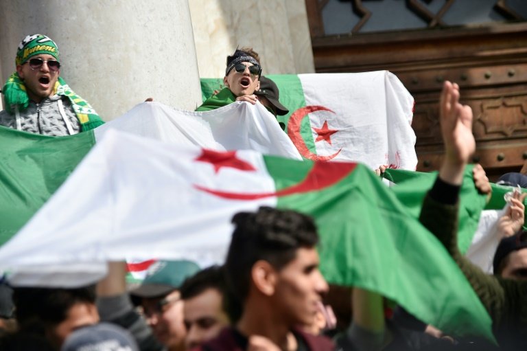 En Algérie, une prudente aspiration au changement plutôt qu&rsquo;une révolution