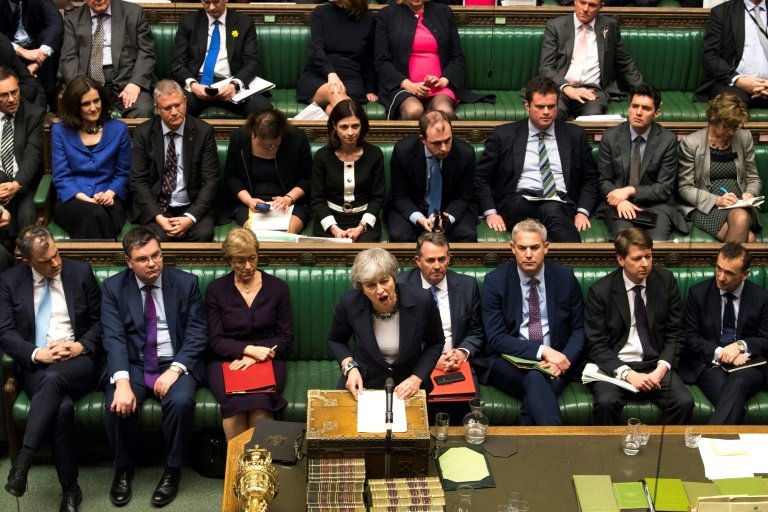 Les députés britanniques se prononcent sur un report du Brexit