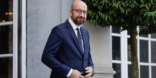 Des voix au MR s&rsquo;élèvent pour prôner le départ de Charles Michel