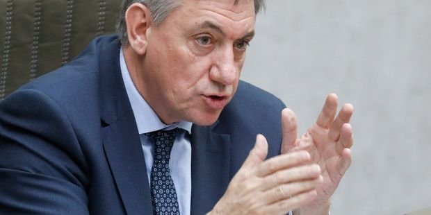 Jan Jambon veut voir plus de gens au travail: « Il est trop facile d&rsquo;obtenir le chômage économique »
