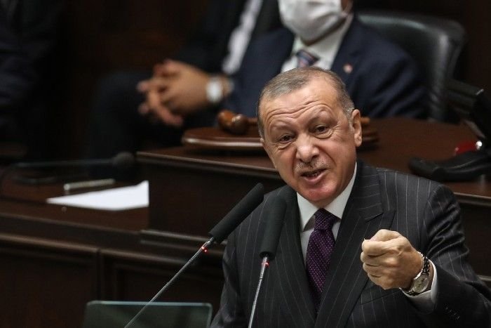Selon Erdogan, Macron doit faire examiner sa « santé mentale »