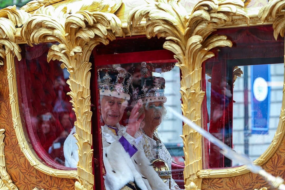 Habemus Rex, Du Prince au Roi, Le Voyage de Charles III à la Couronne et Camilla – europeantimes.news