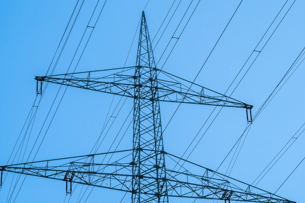 Les députés soutiennent les plans pour un marché de l&rsquo;électricité plus abordable et plus convivial