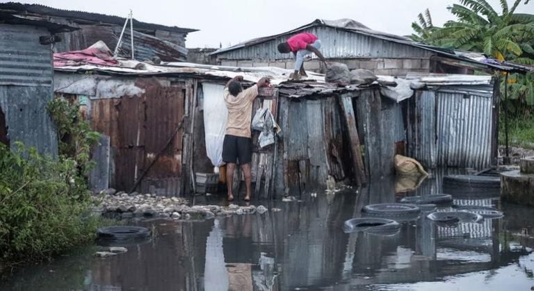 L&rsquo;ouragan Melissa provoque le déplacement de milliers de personnes dans les Caraïbes