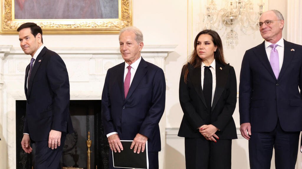 Marco Rubio, Michel Issa, Nada Hamadeh Moawad et Yechiel Leiter rassemblés à Washington, D.C., pour des discussions mardi 14 avril 2026.