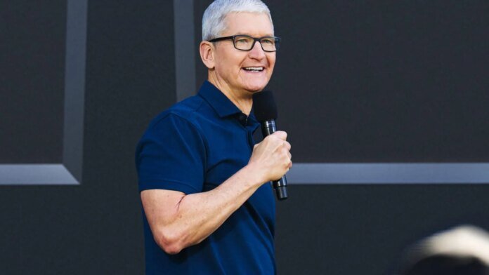 C’est officiel, Tim Cook quitte la direction d’Apple