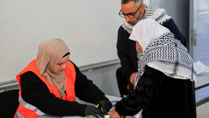 Des Palestiniens appelés à voter aux municipales pour le premier scrutin depuis la guerre à Gaza