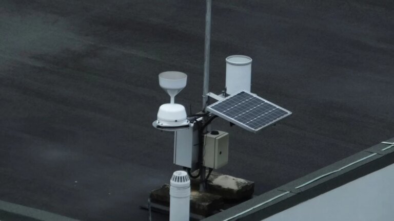 Des capteurs Météo France trafiqués : des escrocs ont gagné une fortune avec… un sèche-cheveux