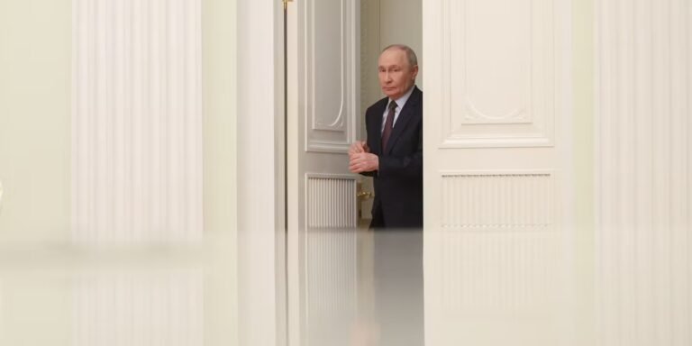 EN DIRECT, guerre en Ukraine : la Russie sera bien invitée au G20 en Floride, selon la Maison Blanche