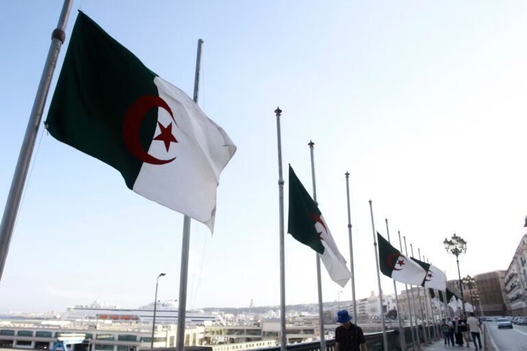 L’éclaircie diplomatique de l’Algérie confortée par la visite du pape Léon XIV