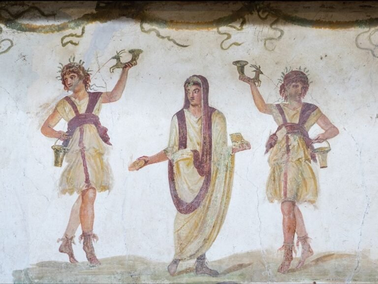 Autel (Lararium) de la Casa dei Vettii (Pompéi VI.15.1), représentant les Lares et un Genius