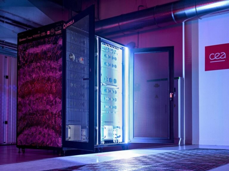 Lucy, un ordinateur quantique à photons couplé à un supercalculateur au CEA