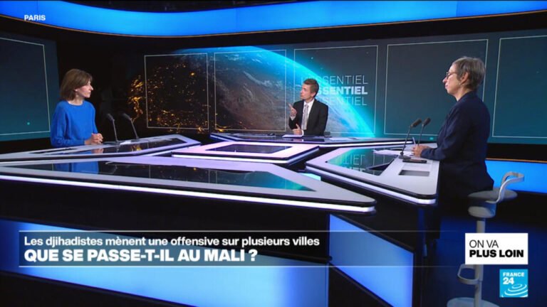 Mali : les militaires au pouvoir vacillent-ils ?