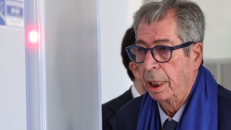 Patrick Balkany : un an de prison ferme requis contre l’ex-maire pour avoir utilisé des policiers municipaux comme chauffeurs personnels
