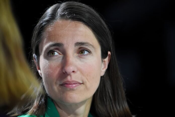Les géants pétroliers "font des marges énormes et des bénéfices record": Sophie Binet demande un "prix maximum à la pompe de 1,70 euro" Les géants pétroliers "font des marges énormes et des bénéfices record": Sophie Binet demande un "prix maximum à la pompe de 1,70 euro"