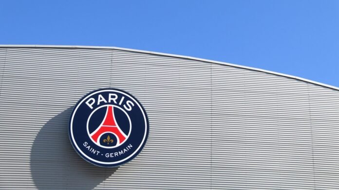 Vente du Parc des Princes : le PSG disposé à rouvrir des discussions avec le maire de Paris Vente du Parc des Princes : le PSG disposé à rouvrir des discussions avec le maire de Paris