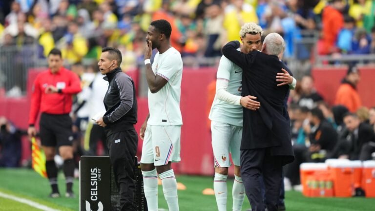 "Il retrouvera son meilleur niveau, j'en suis persuadé"… Didier Deschamps apporte son soutien à Hugo Ekitike, forfait pour la Coupe du monde