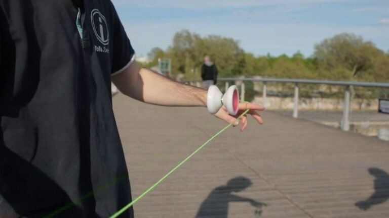 "L'objet fait partie de nous" à la rencontre des prodiges du yo-yo, loisir devenu sport