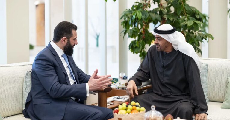 محمد بن زايد وأحمد الشرع يبحثان العلاقات بين البلدين