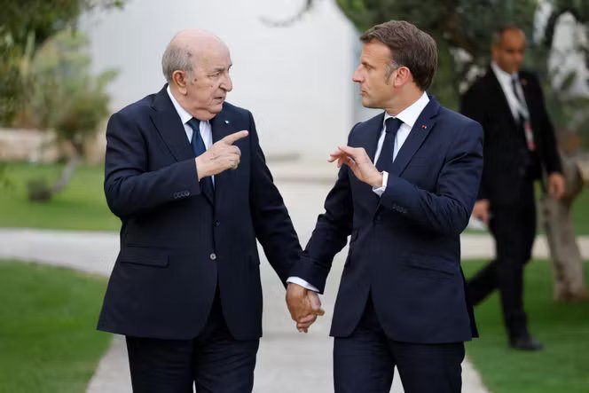 Le président algérien, Abdelmadjid Tebboune, et Emmanuel Macron, lors d’un sommet du G7, à Savelletri (Italie), le 13 juin 2024.