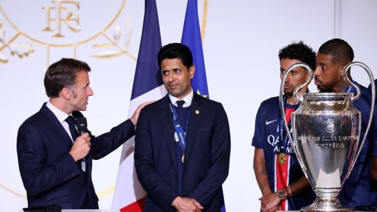 Emmanuel Macron, Nicolas Sarkozy, Emmanuel Grégoire… Ces politiques qui affichent leur soutien au PSG