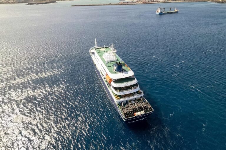 Foyer présumé de hantavirus sur un navire de croisière : le Cap-Vert refuse le débarquement des passagers