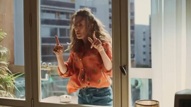 Juste une illusion : la scène de danse de Camille Cottin aurait pu ne pas exister !