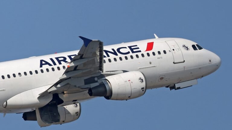 Une décision "irresponsable": le personnel d'Air France dénonce la reprise du survol de la Libye par la compagnie dans le but de faire des économies de kérosène