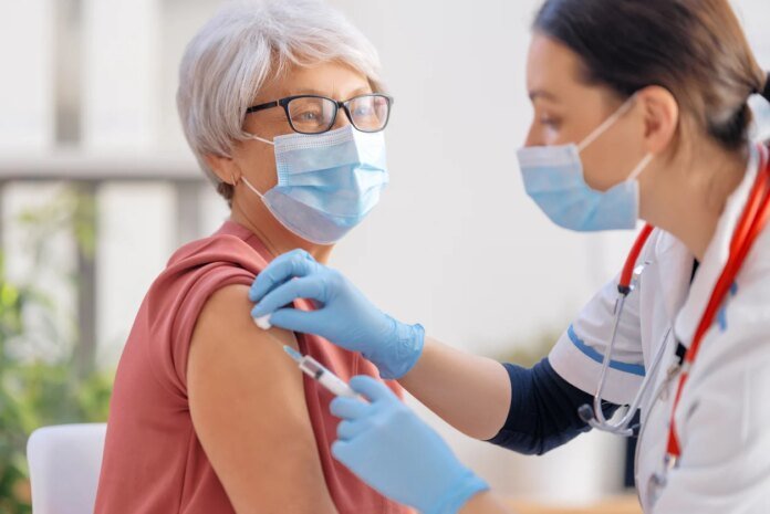 Vaccins à ARN messager : les chercheurs mettent au point un nouveau mélange pour supprimer les rappels