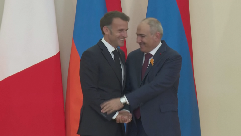 L'amitié franco-arménienne et la cordialité entre l'UE et l'Arménie s'est traduite par des accords de coopération et des partenariats renforcés dans de multiples domaines, de l'IA aux transports en passant par la défense.