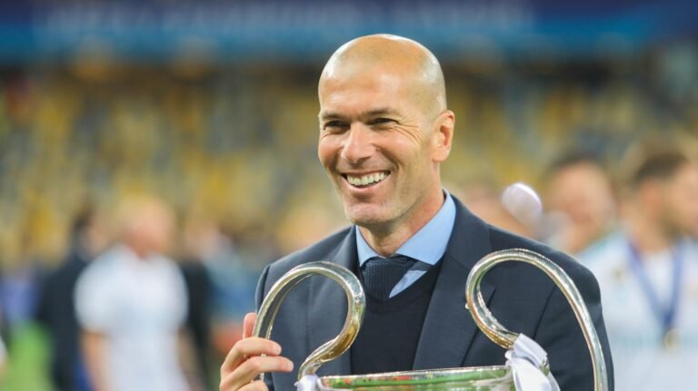 Zidane présente son magnifique chien et connaît un buzz international