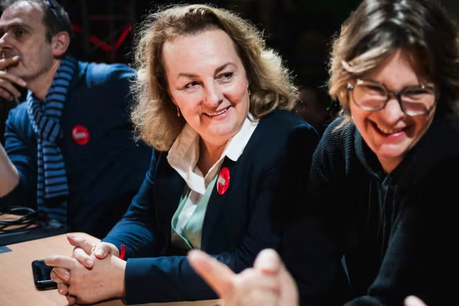 Au centre, Sonia Delesalle-Stolper, à l’occasion du festival Les 24 h de Libé à la Philharmonie de Paris, le 8 novembre 2025.