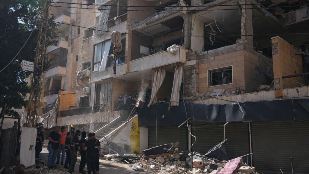 Un immeuble détruit par une frappe israélienne à Dahiyeh, dans la banlieue sud de Beyrouth au Liban, le 7 juin 2026.