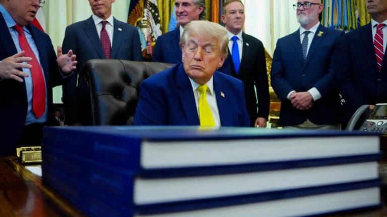 Accord "imminent" avec l’Iran ? Trump brouille les pistes avec ses revirements incessants