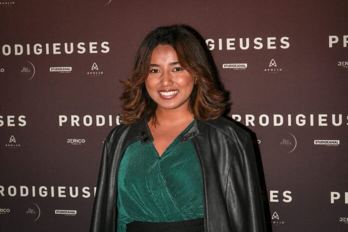 Anisha Jo, grande gagnante de la Star Academy parfois oubliée, revient avec un nouveau single émouvant sur le thème de la solitude