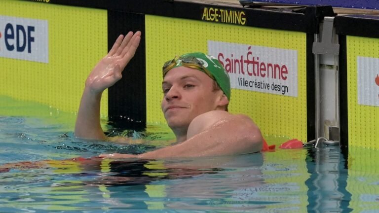 Blessé à un adducteur, Léon Marchand forfait pour la finale du 200 m brasse des Championnats de France de natation