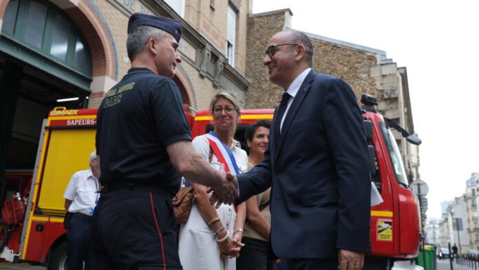 Canicule : à l'heure du tout premier bilan, le gouvernement pris pour cible
