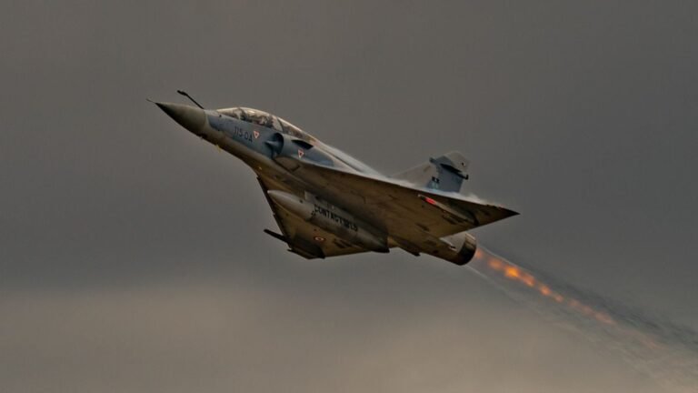Cette vidéo d'un Mirage 2000 en Ukraine révèle une mission d'un nouveau genre pour le chasseur français