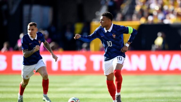 DIRECT. France-Suède : Bradley Barcola et Lucas Digne titulaires face aux Suédois… Suivez avec nous le seizième de finale de la Coupe du monde