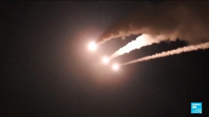Escalade au Moyen-Orient : Israël a répliqué et frappé l'Iran