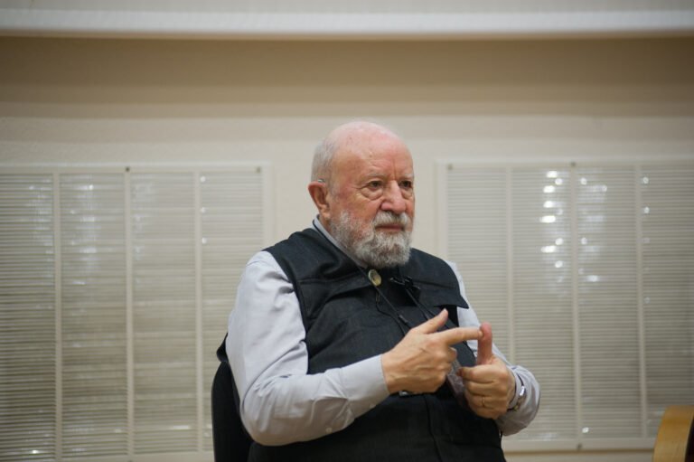 Expositions et lectures pour les cent ans de Michel Butor