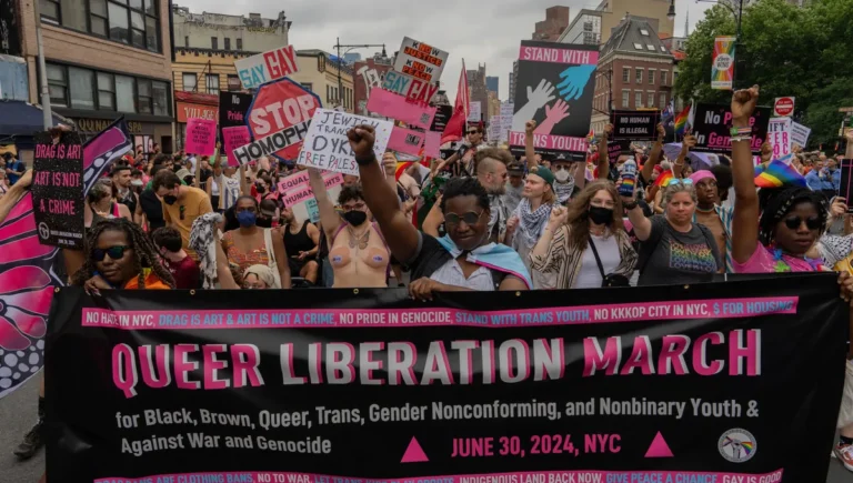 Fin de party ? Quand le pouvoir s’invite à la fête : Aux États-Unis, des prides en climat hostile