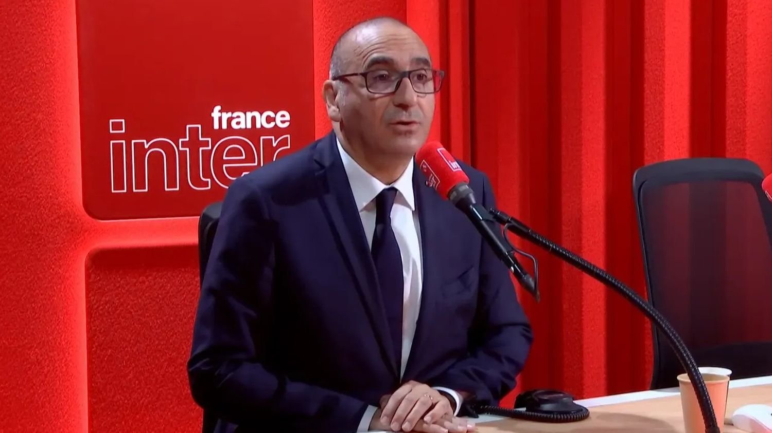 Finale de la Ligue des champions : 890 interpellations et 178 blessés chez les forces de l'ordre, selon le ministre de l'Intérieur Finale de la Ligue des champions : 890 interpellations et 178 blessés chez les forces de l'ordre, selon le ministre de l'Intérieur