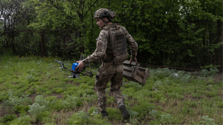 Guerre en Ukraine: pour la première fois, des drones totalement autonomes ont tué des humains