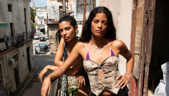 Ibeyi, duo musical pour leur album "Offering" Ibeyi, duo musical pour leur album "Offering"