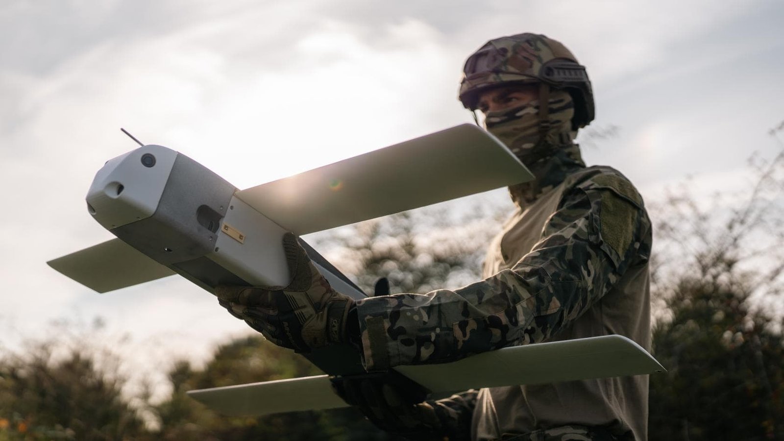 Il s'appelle Toutatis, pèse 4,5 kg et sera fabriqué dans une usine Renault: le constructeur va produire en France ce "drone kamikaze" de Thales (objectif: 1.000 par mois)