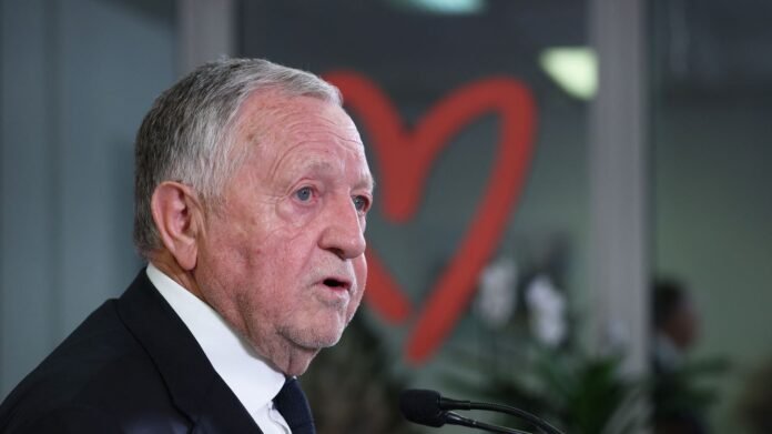 Jean-Michel Aulas se met en retrait au conseil municipal de Lyon, après une plainte pour viol visant un de ses ex-conseillers