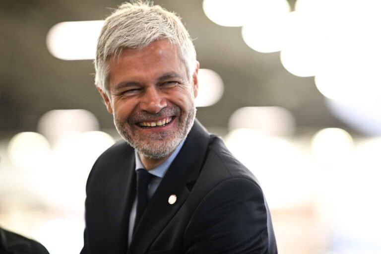 Laurent Wauquiez, teint hâlé et barbe de plus en plus fournie : à l’approche de la présidentielle 2027, opération séduction !