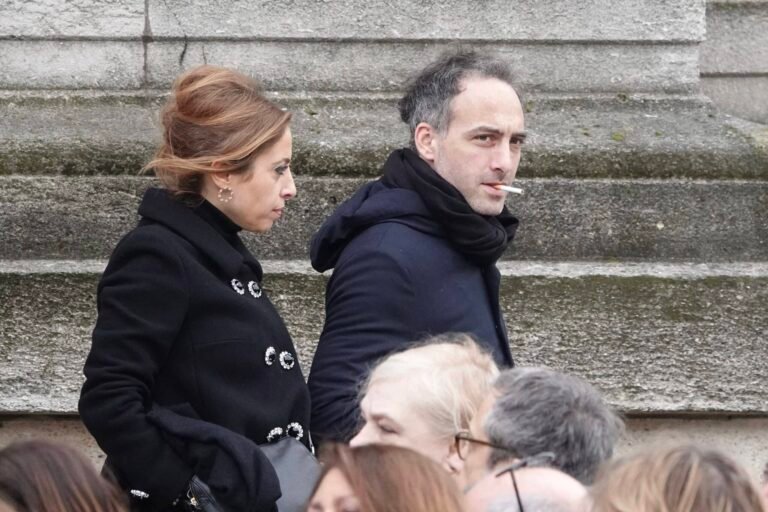 Léa Salamé : son compagnon Raphaël Gluck s’entourerait d’un chaman pour la course la présidentielle