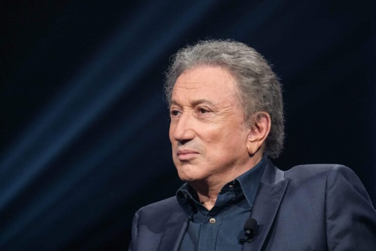 Michel Drucker : entre oliviers et lavande à Eygalières, il révèle qui sont ses célèbres voisins